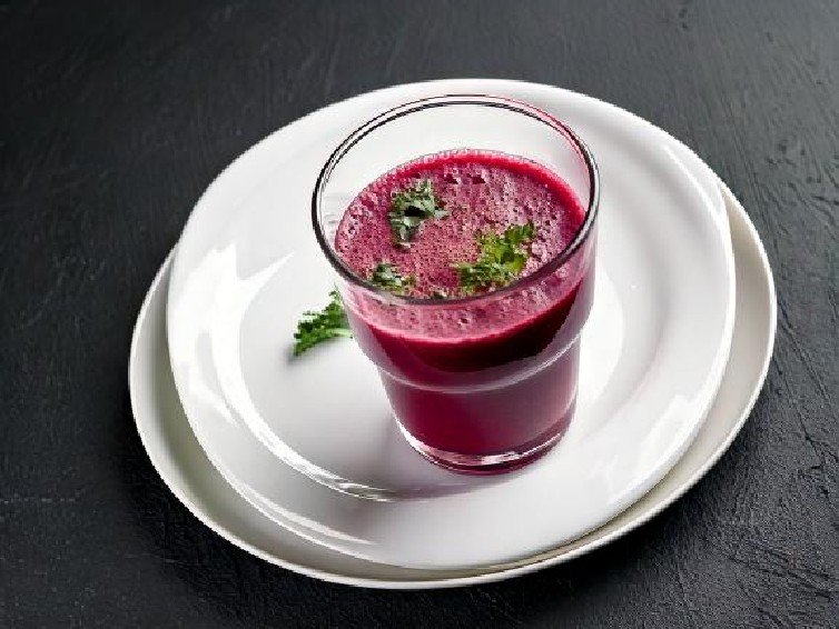 Berry-Kale Detox Smoothie