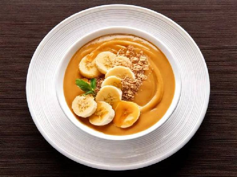 Classic Banana Peanut Butter Smoothie