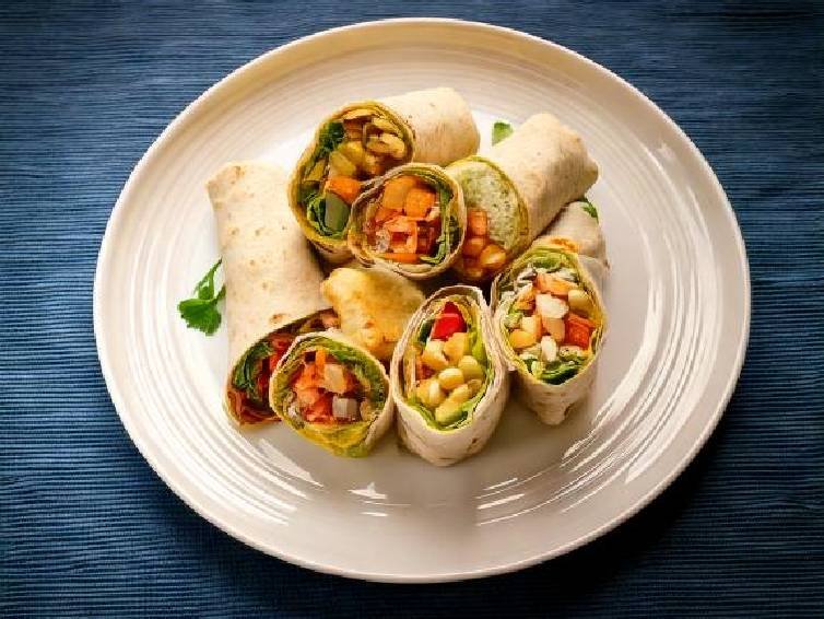 Vegan Wraps with Hummus, Veggies, and Chickpeas