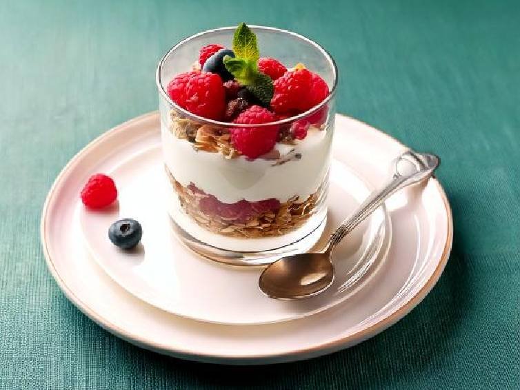 5-Minute Yogurt Parfait