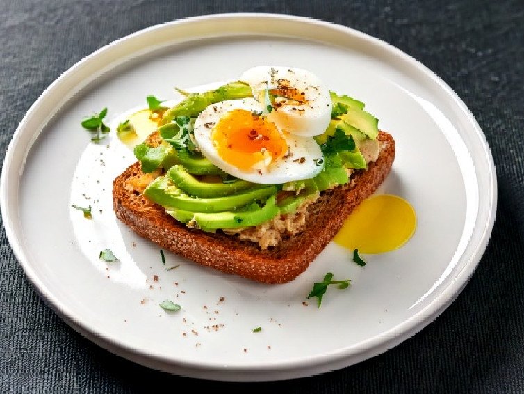 Egg & Avocado Whole-Grain Toast