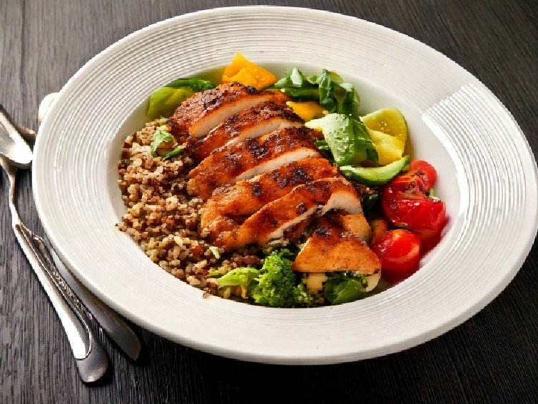 Grilled Chicken Quinoa Power Bowl