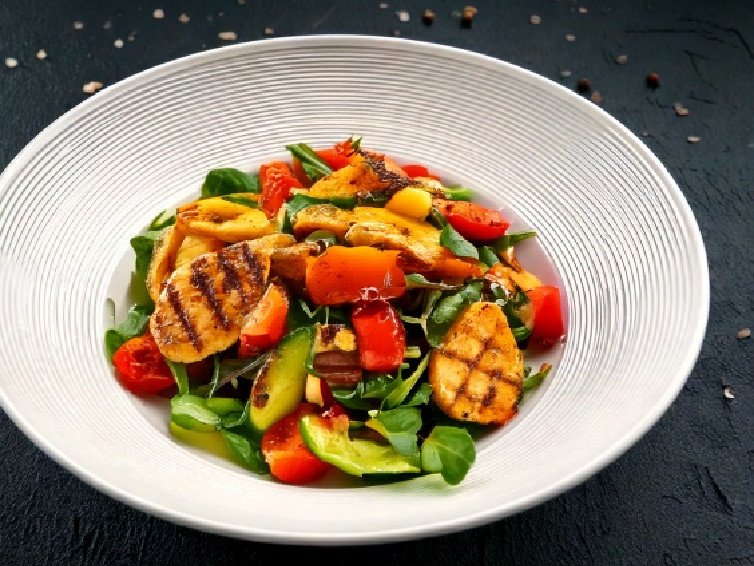 Grilled Veggie and Chicken Salad
