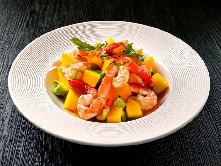 Shrimp and Mango Tropical Salad
