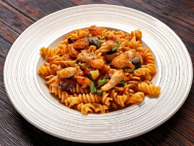 Turkey and Whole Wheat Pasta Skillet